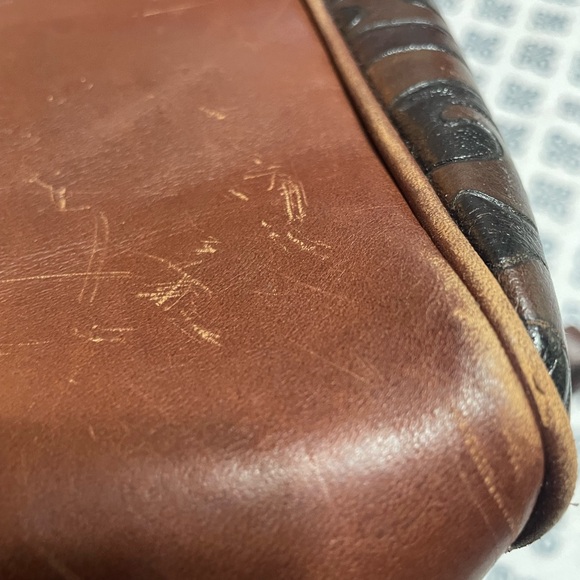 Rare King Ranch Saddle Shop Docil Cargo Tote - Picture 10 of 15